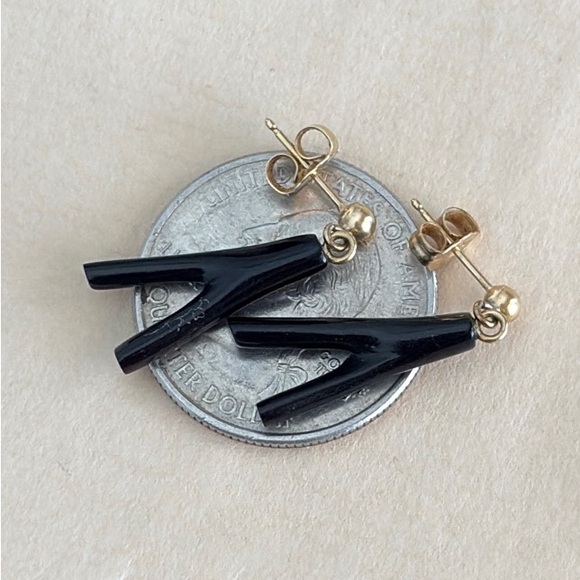 RARE! Vintage Bernard K. Passman Black Coral and 14 K Gold Branch Earrings - Picture 3 of 3